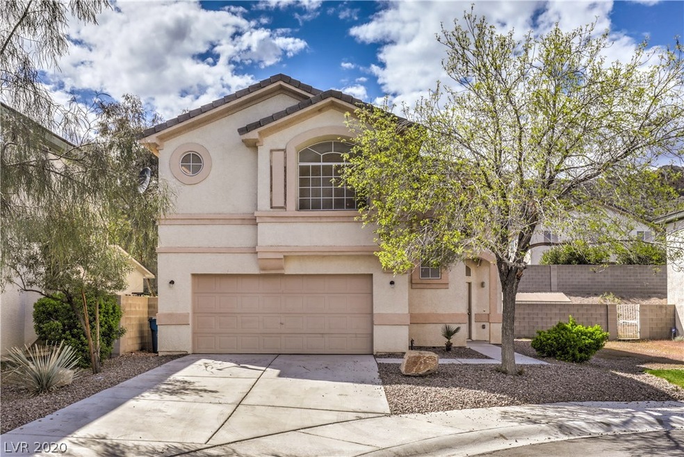 LOVELY TWO-STORY HOME LOCATED IN DESIRABLE LONE MO
