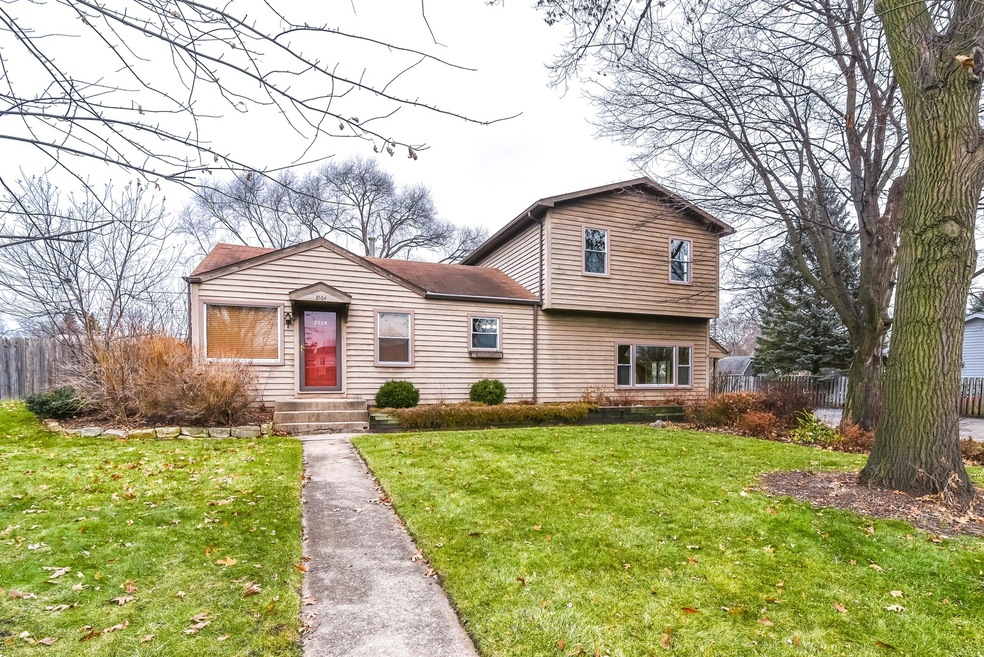 3564 Crescent Ave, Gurnee, IL 60031 - photo 1