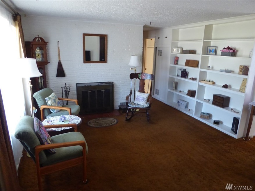 1673 SW Gails Ave, Chehalis, WA 98532 - photo 1