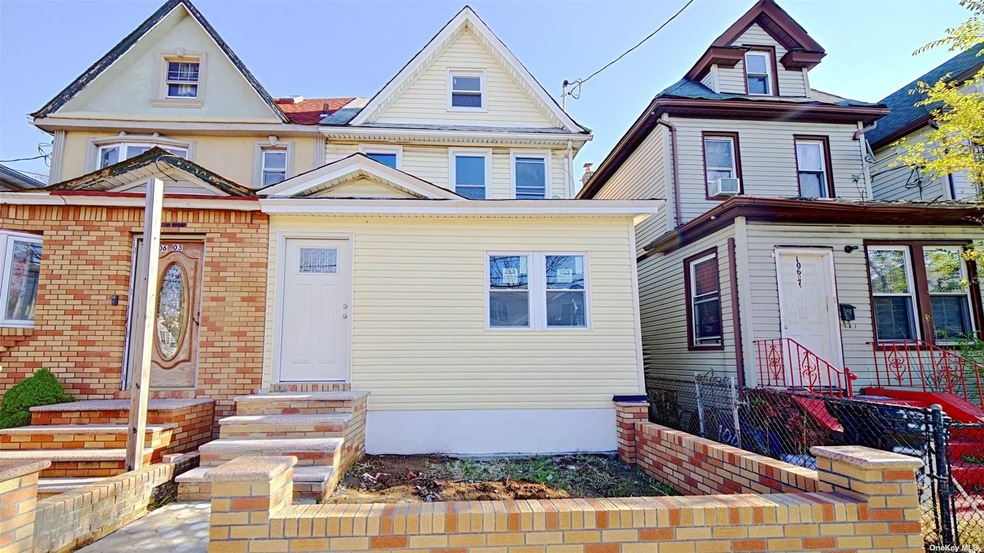 106-05 169th St, Jamaica, NY 11433 - photo 1