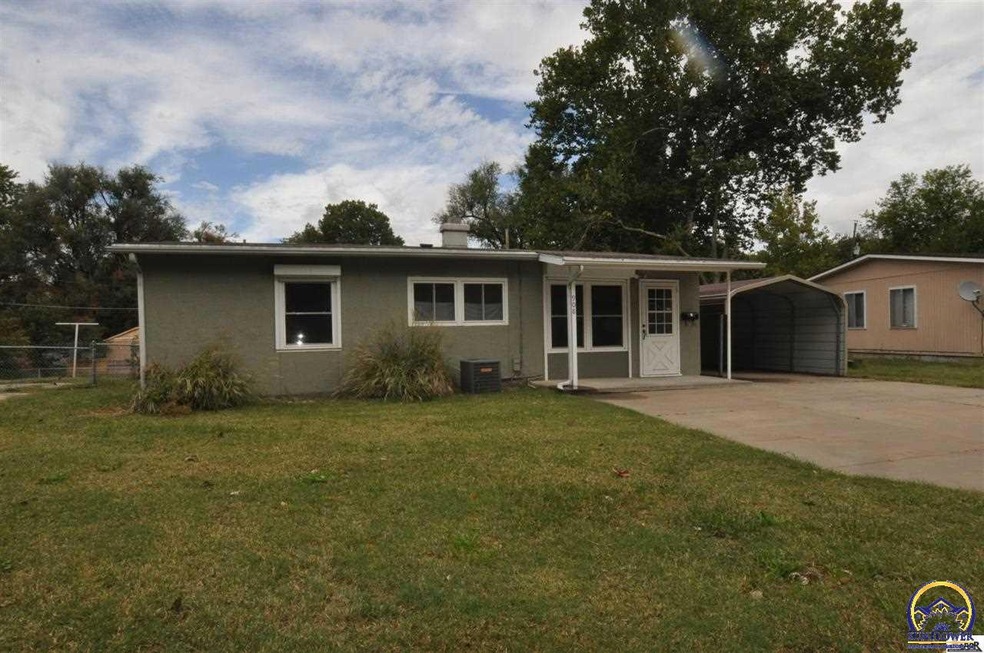 908 SW 31st Terrace, Topeka, KS 66611 - photo 1