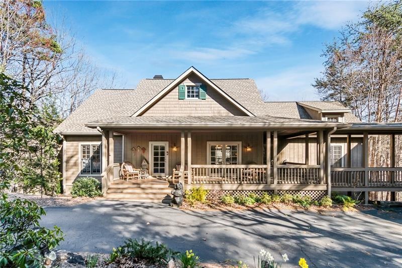 Welcome to this sprawling mountainside resort home