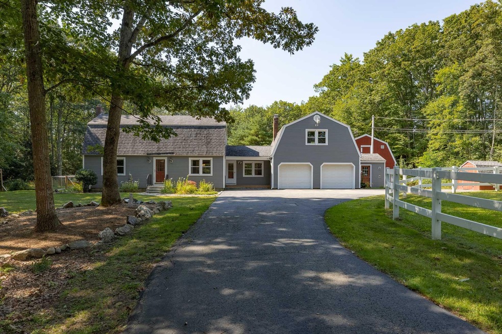 997 Salmon Falls Rd, Rochester, NH 03868 - photo 1