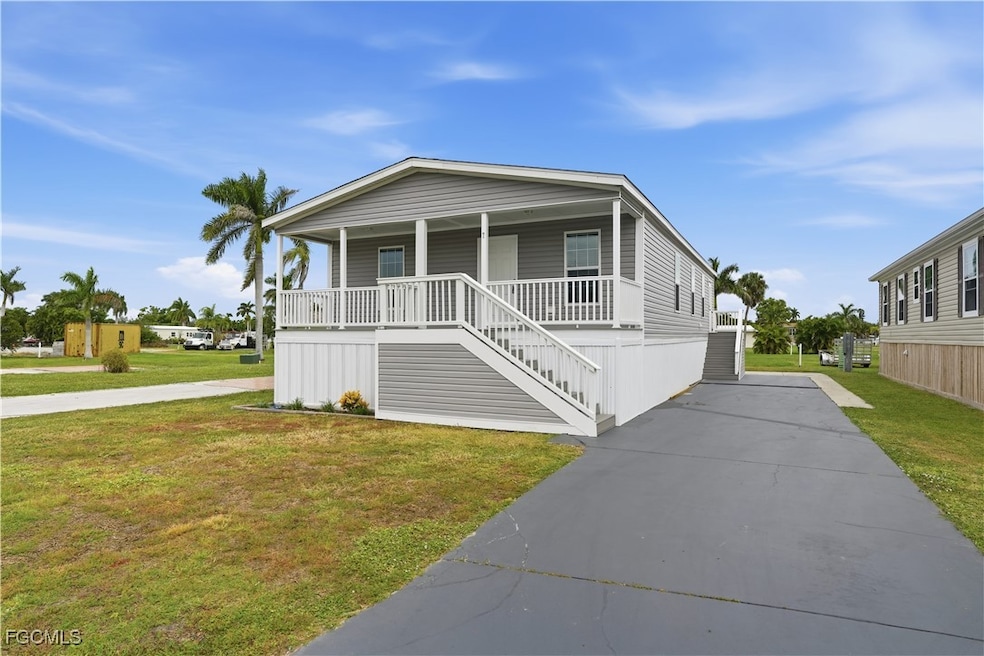 7 Birch Blvd, Fort Myers, FL 33908 - photo 1