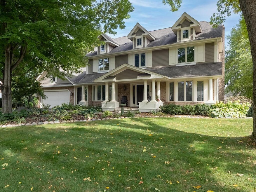 Pending $925,000 • Co-Listing Agent
