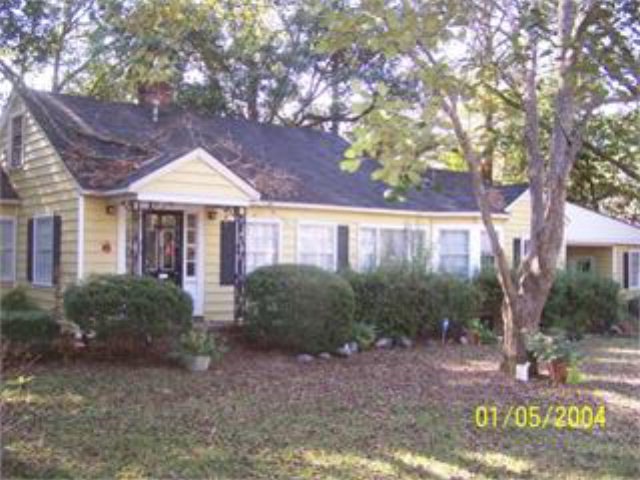 1306 W 2nd Ave, Albany, GA 31707 - photo 1