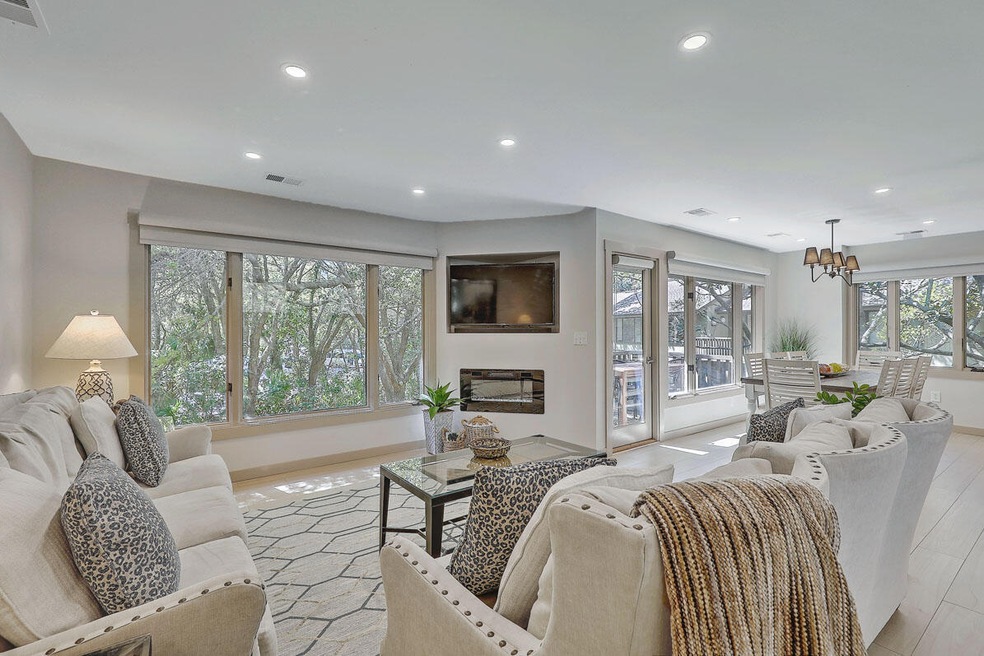 1353 Dunlin Court great room