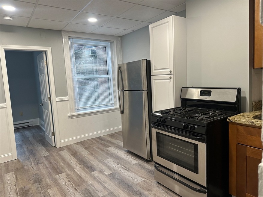 12 Foster St unit 2, Boston, MA 02109 - photo 1