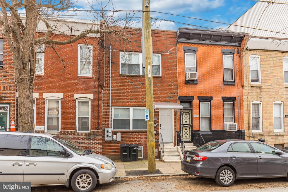 2236 Reed St unit 1, Philadelphia, PA 19146 - photo 1