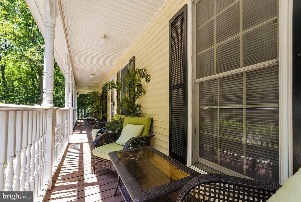 821 Summit Point Dr, Front Royal, VA 22630 - photo 1