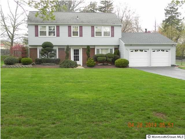 27 Mercer Ln, Manalapan, NJ 07726 - photo 1