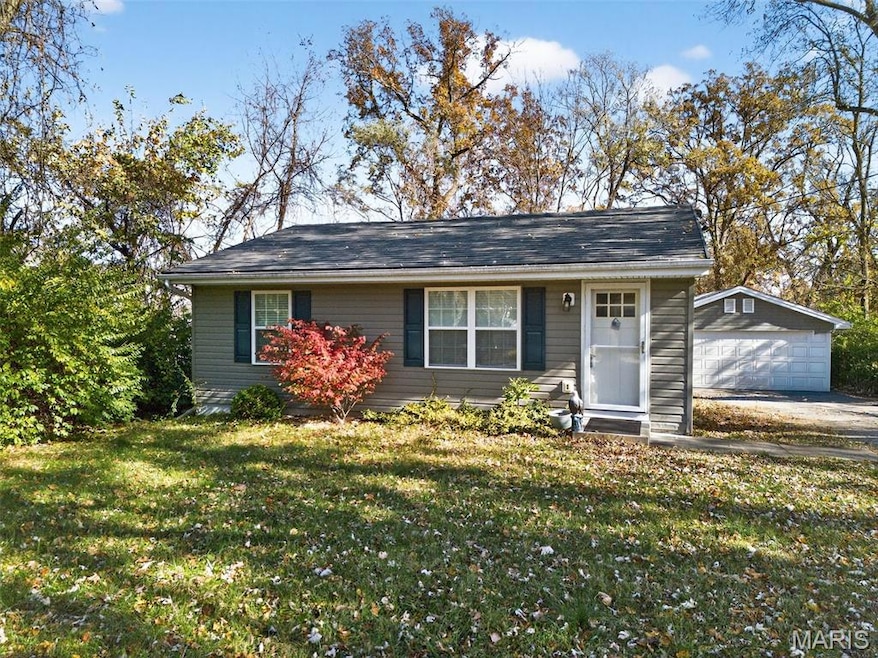 146 Diekamp Ln, Saint Charles, MO 63303 - photo 1