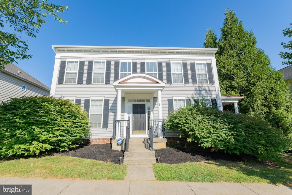 70 Braddock St, Charles Town, WV 25414 - photo 1