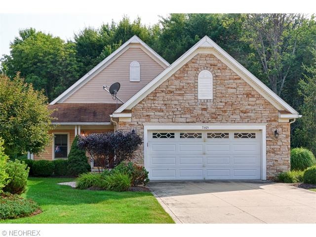 First Floor living in this charming Cluster Home i