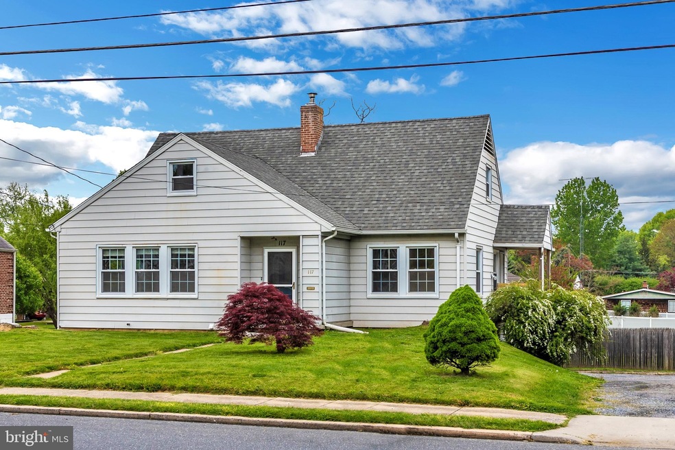117 Catoctin Ave, Frederick, MD 21701 - photo 1