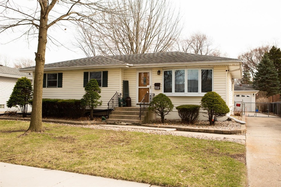 702 212th St, Dyer, IN 46311 - photo 1