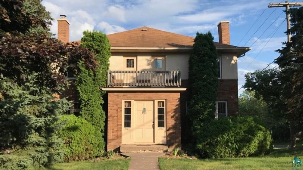 2702 E 1st St, Duluth, MN 55812 - photo 1