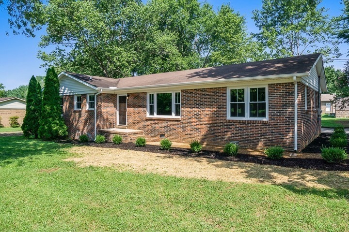 For Sale $299,900 • Co-Listing Agent
