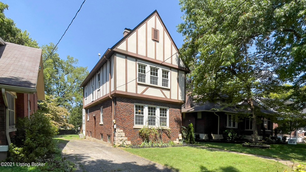 1423 Goddard Ave, Louisville, KY 40204 - photo 1