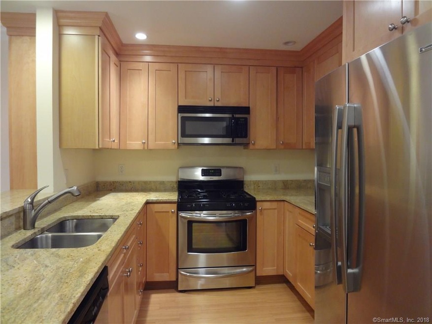 101 Church Rd unit 10, Southbury, CT 06488 - photo 1