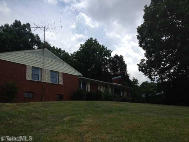 1657 Brookdale Dr, Asheboro, NC 27205 - photo 1