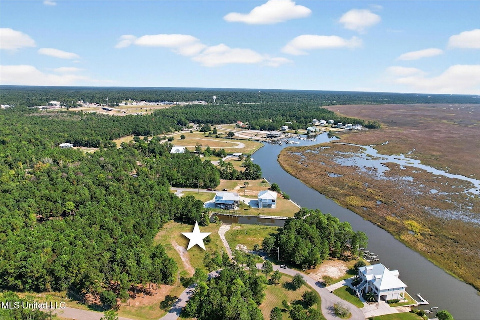 2466 Kanoa Way, Diamondhead, MS 39525 - photo 1