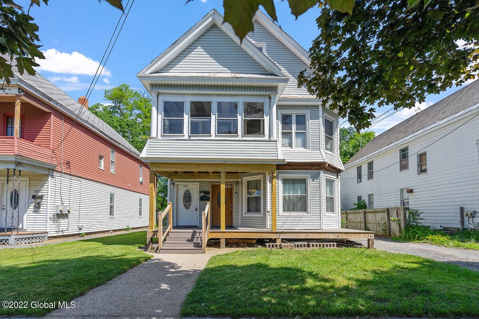 1819 Campbell Ave, Exterior