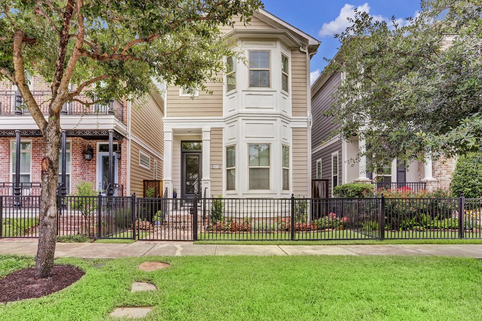 407 W 26th St unit B, Houston, TX 77008 - photo 1