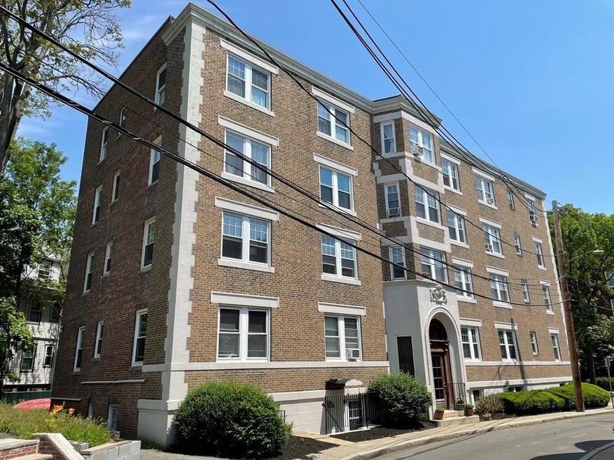 5 Colliston Rd unit 3, Brighton, MA 02135 - photo 1