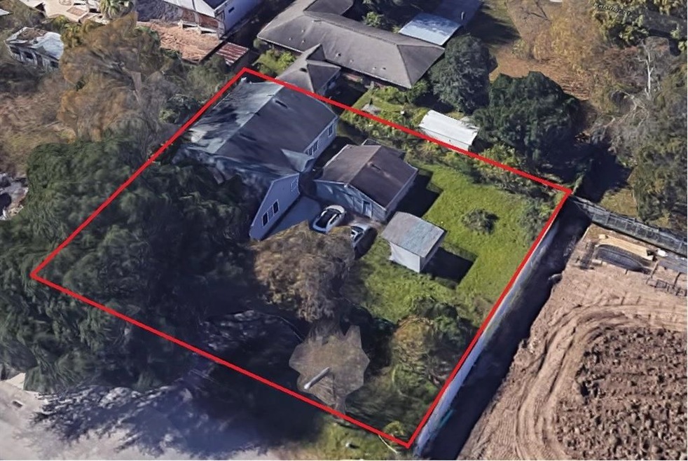 5211 Dunlop St, Houston, TX 77009 - photo 1