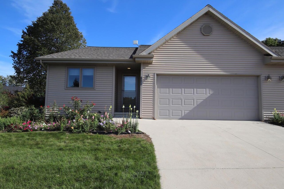 1165 Robins Nest Ct., New Holstein