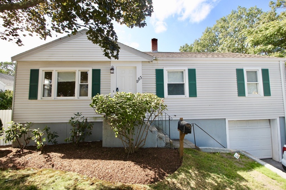 983 Middle St, Weymouth, MA 02188 - photo 1