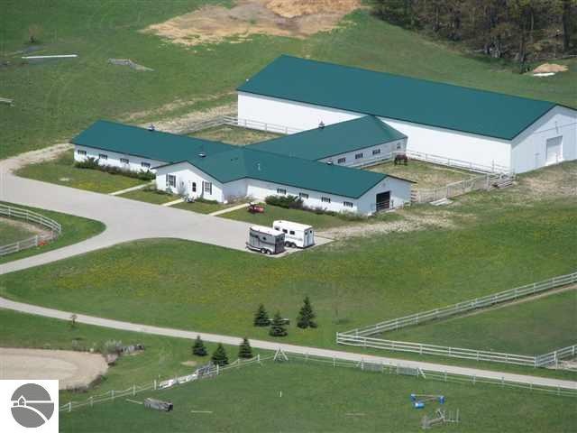 7505 E Harrys Rd, Traverse City, MI 49684 - photo 1