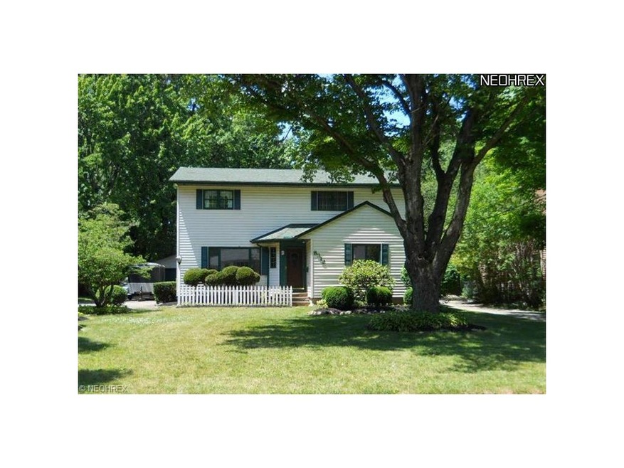 Welcome to 8312 Pineway Dr, Olmsted Falls, OH 4413