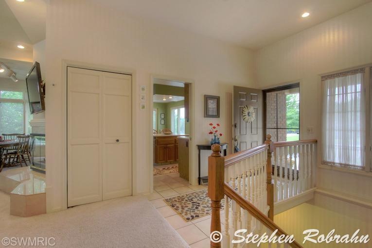 2132 N Quail Crest Ct SE unit 134, Grand Rapids, MI 49546 - photo 1