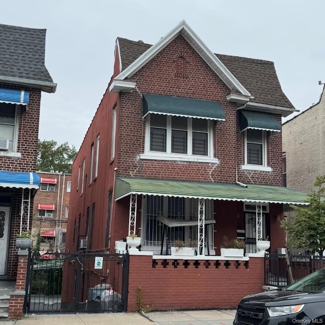 Pending $939,000 • Co-Listing Agent