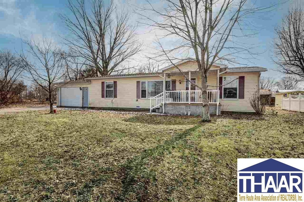 901 E Azalia Dr, Terre Haute, IN 47802 - photo 1