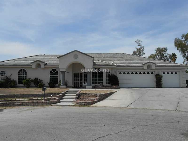 Property Photo. Home sits at the knuckle of a cul