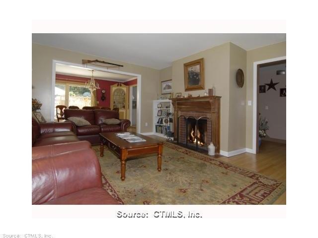 28 Stonybrook Rd, Gales Ferry, CT 06335 - photo 1