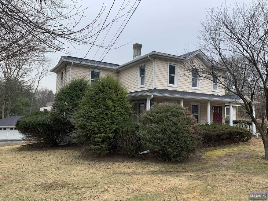 65 County Rd unit B, Demarest, NJ 07627 - photo 1