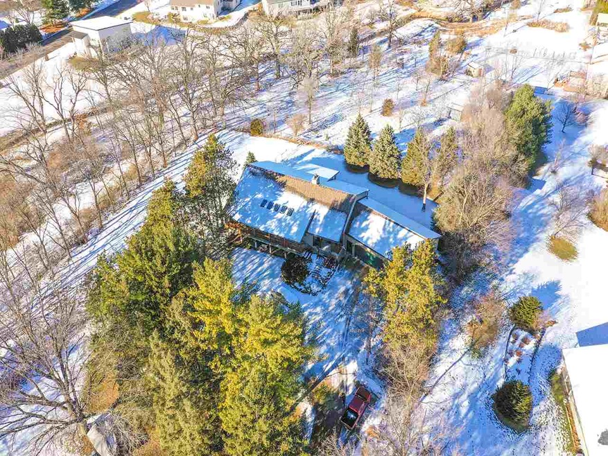 2705 Thinnes St, Cross Plains, WI 53528 - photo 1