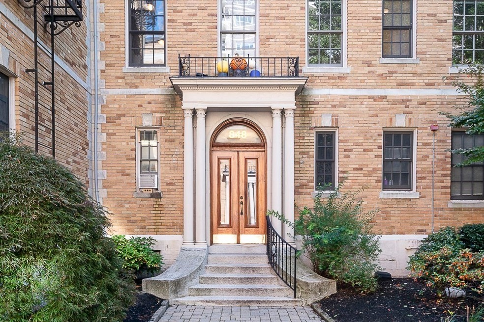848 Massachusetts Ave unit 5, Cambridge, MA 02139 - photo 1