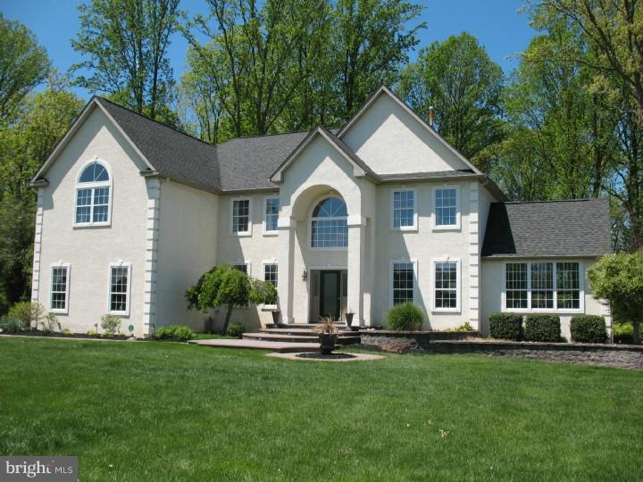 139 Hunters Run, Swedesboro, NJ 08085 - photo 1