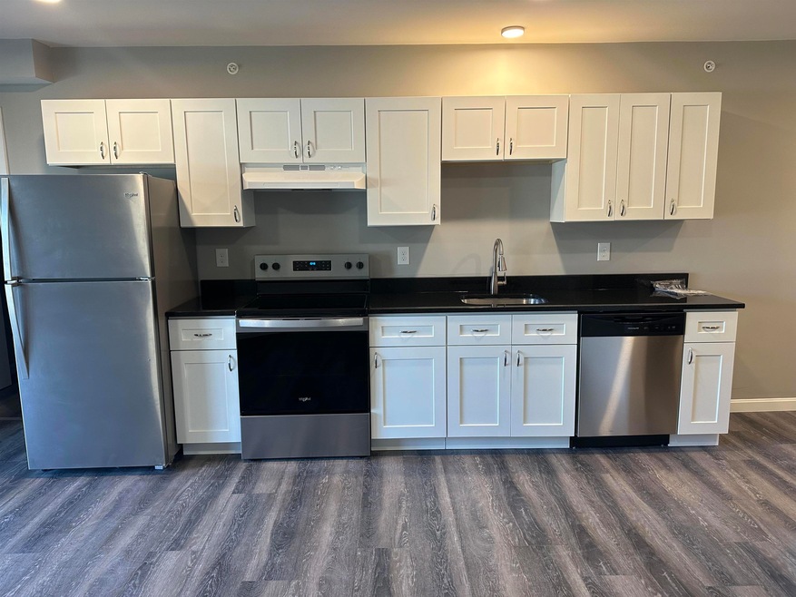 45 Monarch Way unit 204, Portsmouth, NH 03801 - photo 1