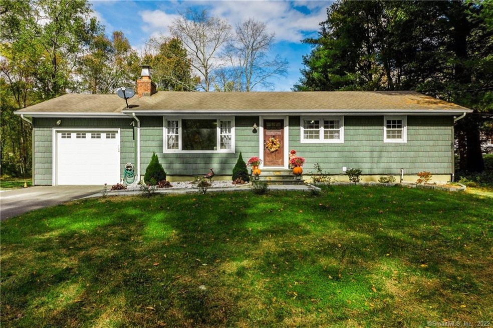 9 Beverly Dr, Gaylordsville, CT 06755 - photo 1