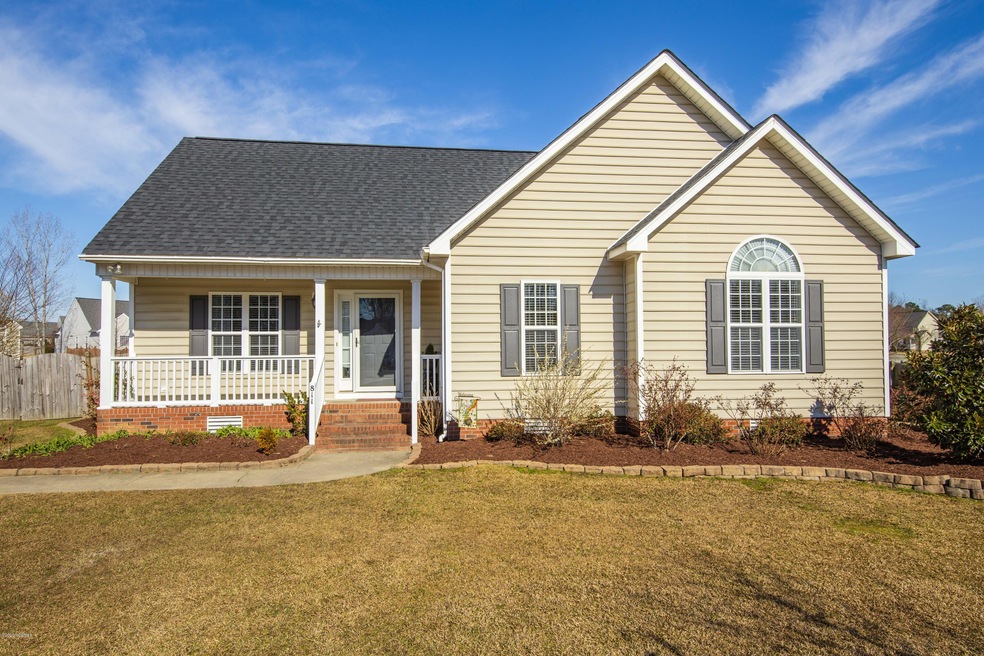 811 Edenbrook Dr, Winterville, NC 28590 - photo 1