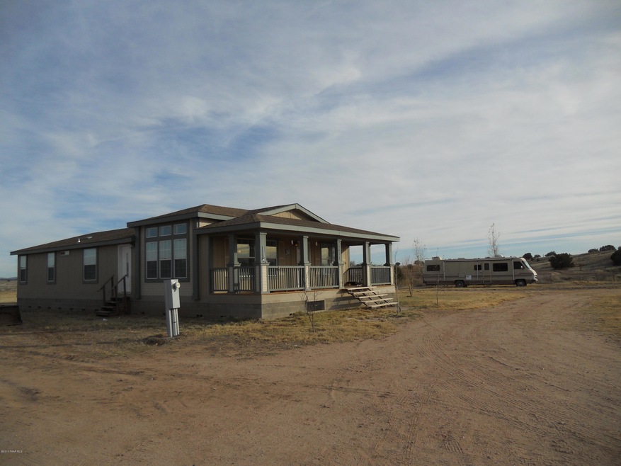 25611 N Champagne Ln, Paulden, AZ 86334 - photo 1