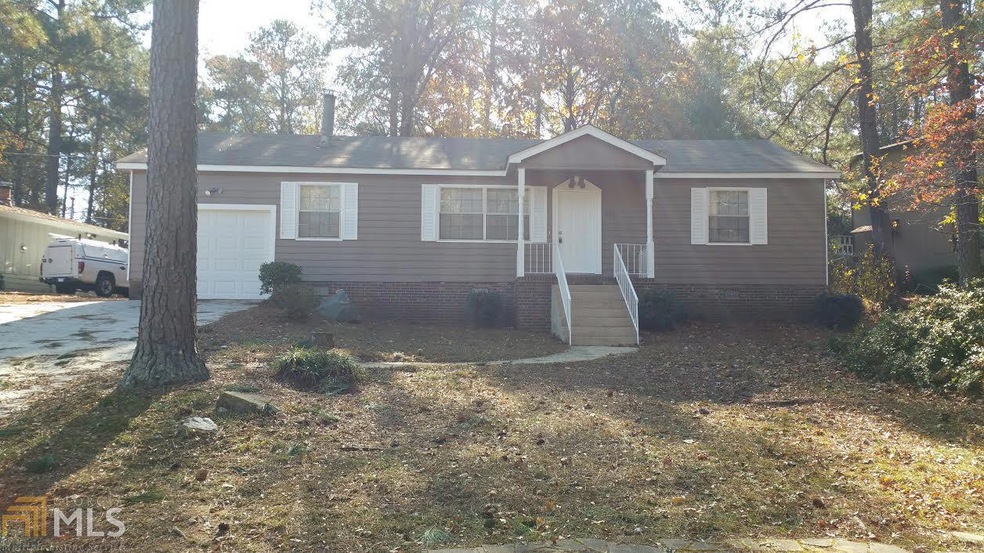 6810 Red Maple Dr, Rex, GA 30273 - photo 1