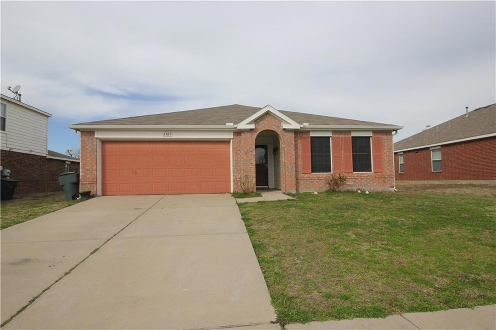 4509 Hawk Lane, Sherman