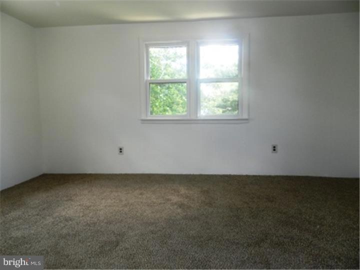 46 S Bridgeboro St unit C, Delran, NJ 08075 - photo 1